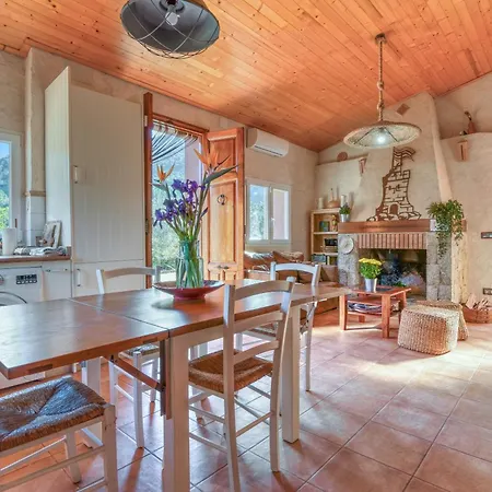 El Castellet De L'ocaive Séjour à la campagne